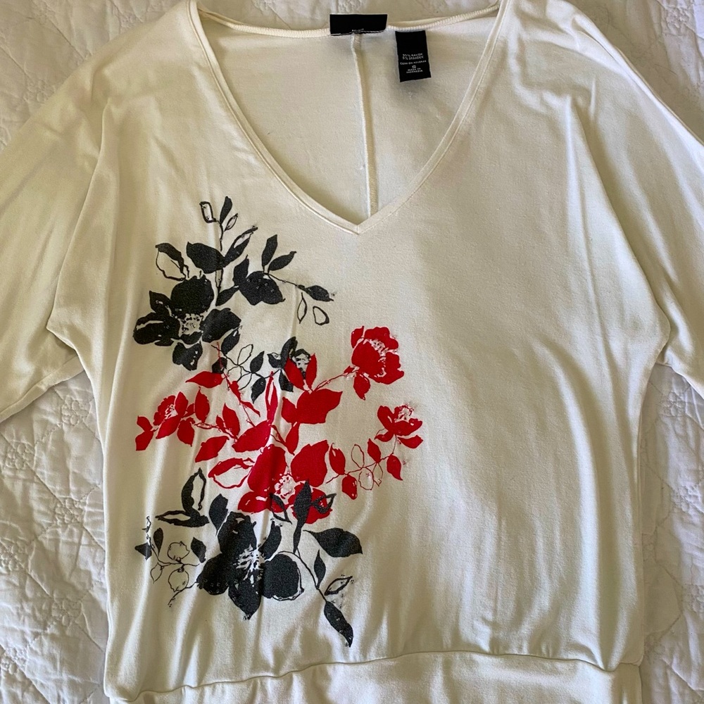 New York & Co white shirt. Size S. EUC.